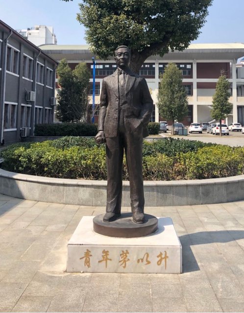 建议先扫读标题与摘要